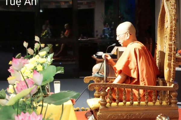 40390830_2203065899982685_6934644845977796608_n